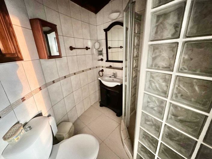 Image No.12-2 Bed House for sale