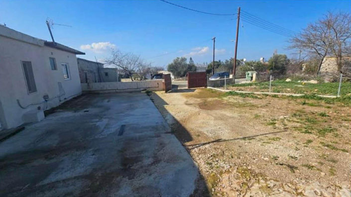 Image No.3-2 Bed House for sale