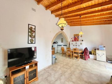key-ready-bungalow-for-sale-paphos-cyprus9