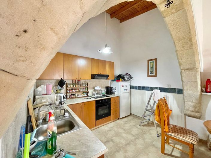 Image No.12-5 Bed House for sale