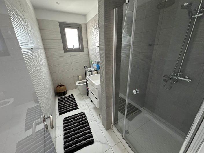 Image No.15-3 Bed Apartment for sale