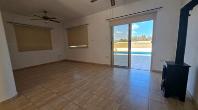 key-ready-villa-for-sale-paphos-cyprus3