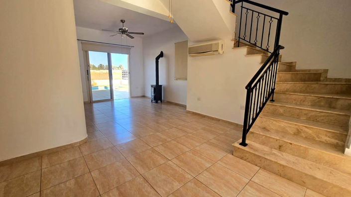 Image No.11-3 Bed House for sale