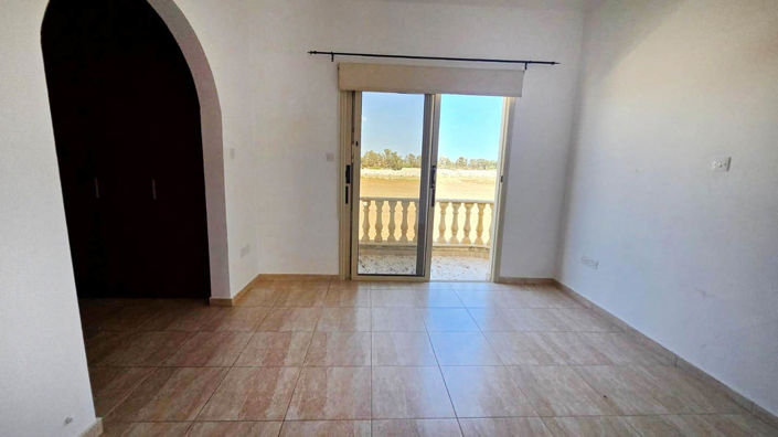 Image No.21-3 Bed House for sale