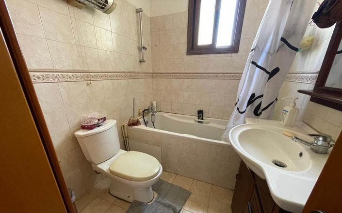 Image No.17-3 Bed House for sale