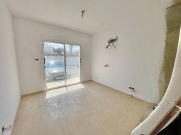 key-ready-ground-floor-apartment-for-sle-paph