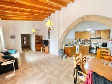 key-ready-bungalow-for-sale-paphos-cyprus8