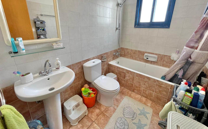 Image No.5-Apartment for sale