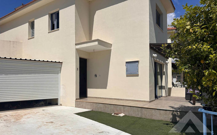 Image No.7-3 Bed House for sale