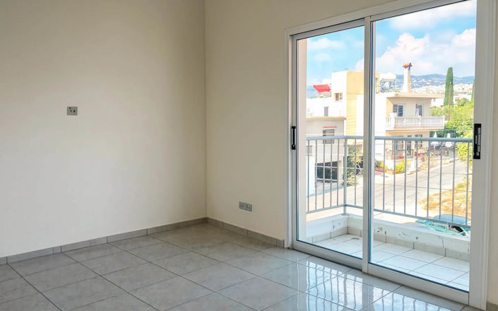 Image No.5-5 Bed House for sale