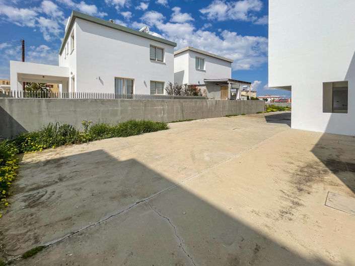 Image No.2-3 Bed House for sale