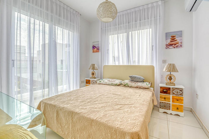 Image No.13-3 Bed House for sale
