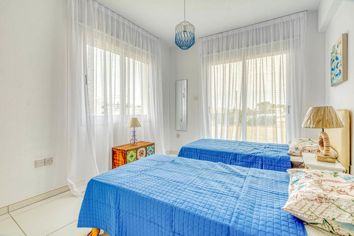 Image No.16-3 Bed House for sale