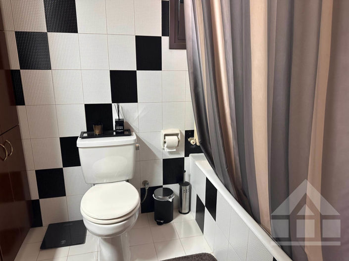 Image No.16-3 Bed House for sale