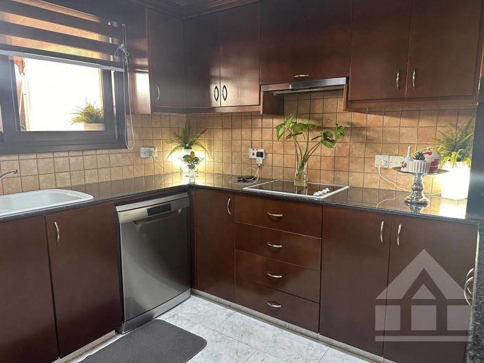 Image No.3-3 Bed House for sale