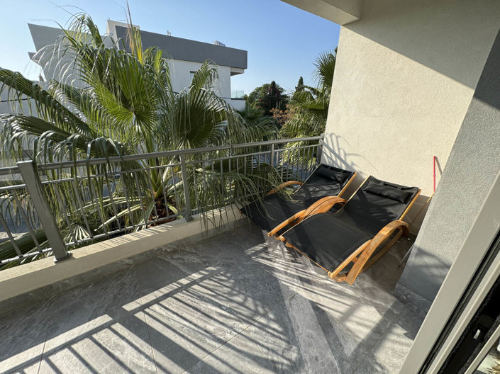 Image No.3-3 Bed Apartment for sale
