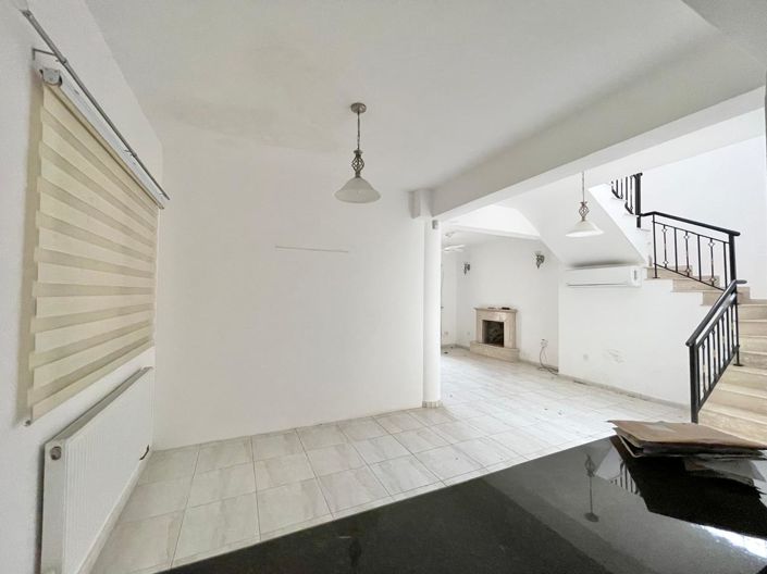 Image No.10-4 Bed Villa for sale