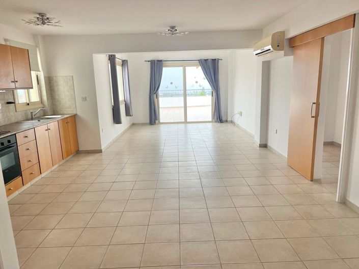 Image No.4-Appartement de 2 chambres à vendre à Peyia