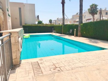 key-ready-top-floor-apartment-for-sale-paphos