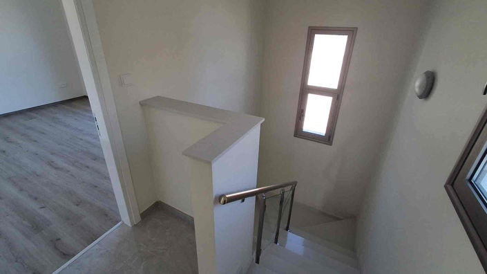 Image No.10-2 Bed Villa for sale