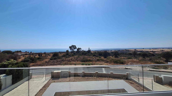 Image No.8-2 Bed Villa for sale
