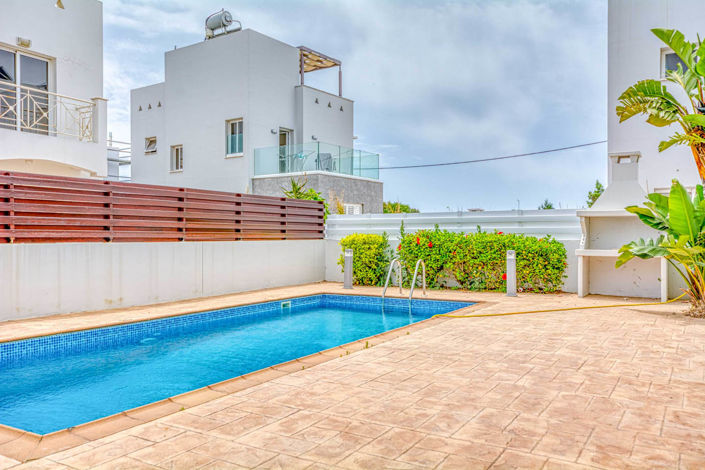 Image No.3-3 Bed Villa for sale