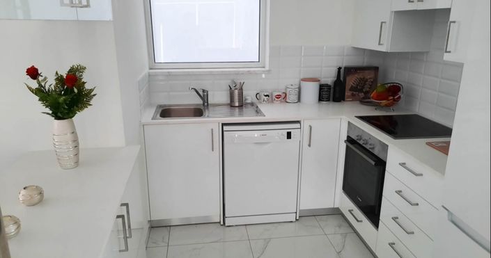Image No.20-4 Bed Apartment for sale