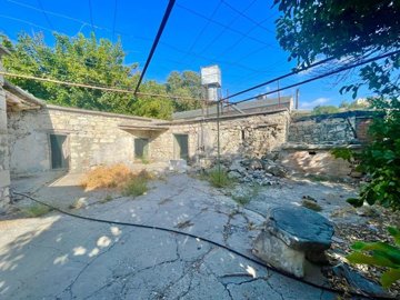 house-for-renovation-for-sale-cyprus-paphos45