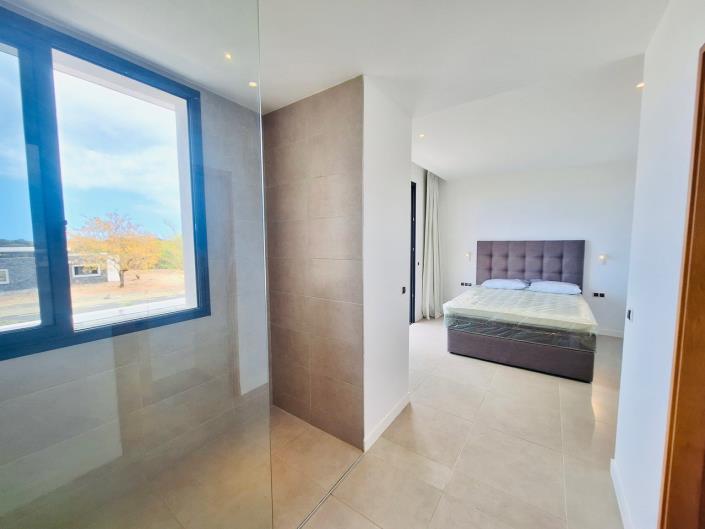 Image No.17-4 Bed Villa for sale