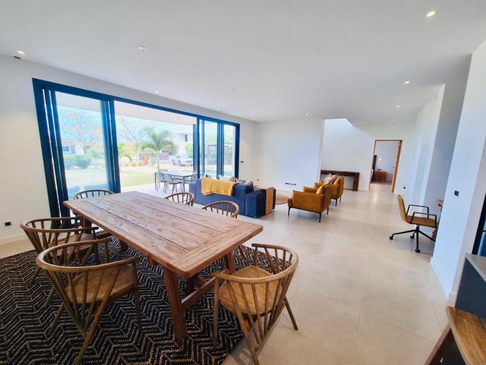 Image No.9-4 Bed Villa for sale