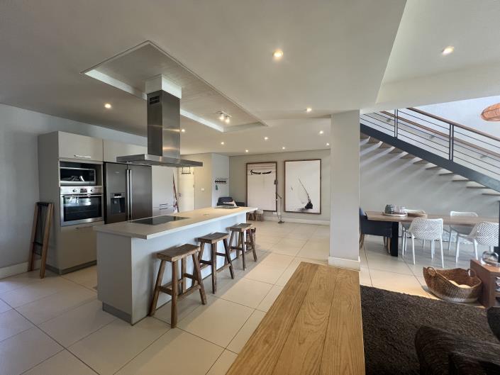 Image No.5-3 Bed Duplex for sale