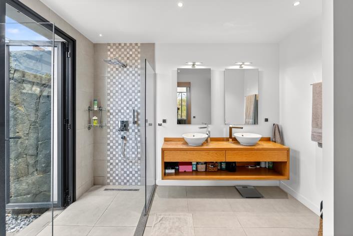 Image No.11-Villa de 5 chambres à vendre à West Coast and Centre