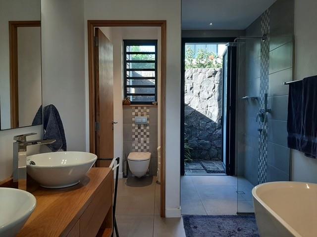 Image No.9-3 Bed Villa for sale