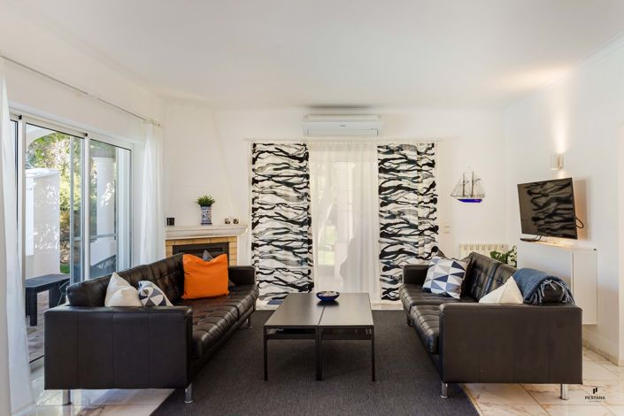 Image No.2-3 Bed Villa for sale