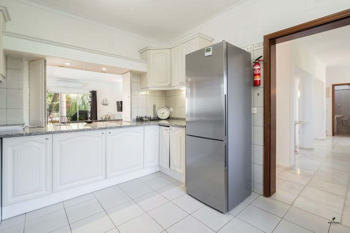 Image No.6-3 Bed Villa for sale