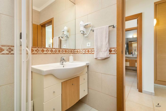 Image No.12-Appartement de 2 chambres à vendre à Lagoa