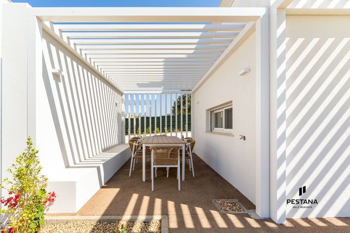 Image No.23-3 Bed Property for sale