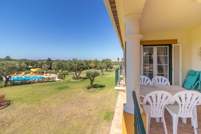 Image No.11-2 Bed Property for sale