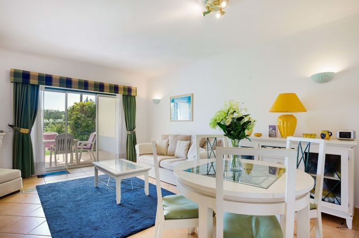Image No.1-Propriété de 1 chambre à vendre à Lagoa
