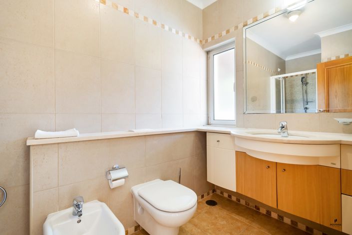 Image No.13-Villa de 4 chambres à vendre à Lagoa