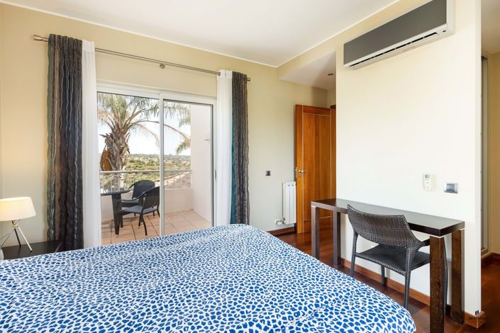 Image No.14-2 Bed Townhouse for sale