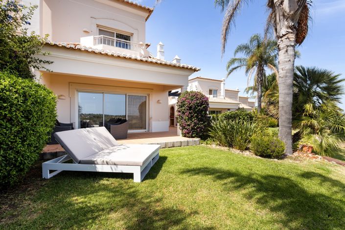 Image No.18-2 Bed Townhouse for sale