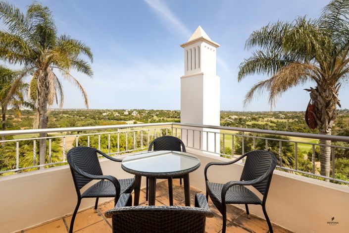 Image No.21-2 Bed Townhouse for sale