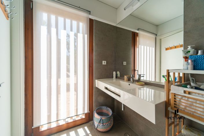 Image No.20-3 Bed Apartment for sale