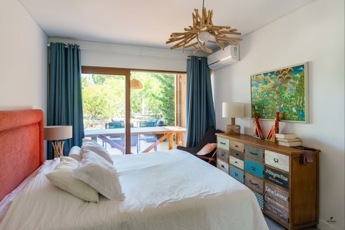 Image No.24-3 Bed Apartment for sale