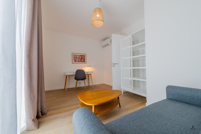 Image No.9-2 Bed Property for sale