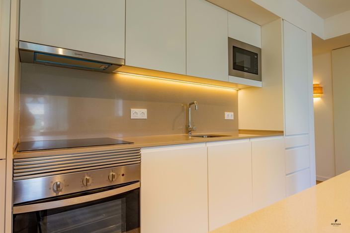 Image No.6-2 Bed Property for sale