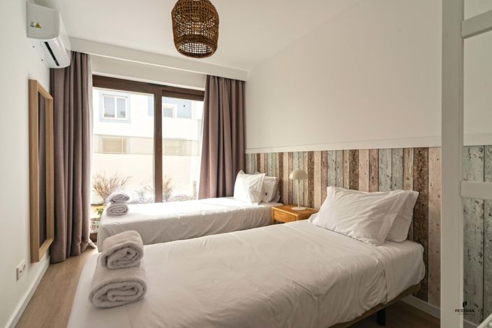 Image No.8-2 Bed Property for sale