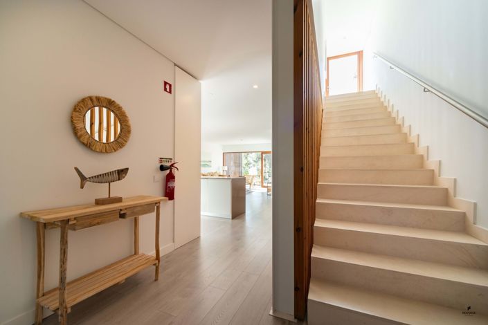 Image No.23-3 Bed Property for sale