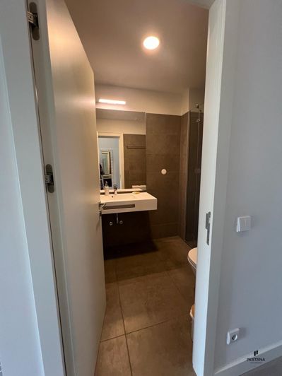 Image No.10-3 Bed Property for sale